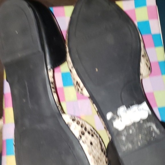 Nine West Python Patterned Flats - Picture 4 of 6